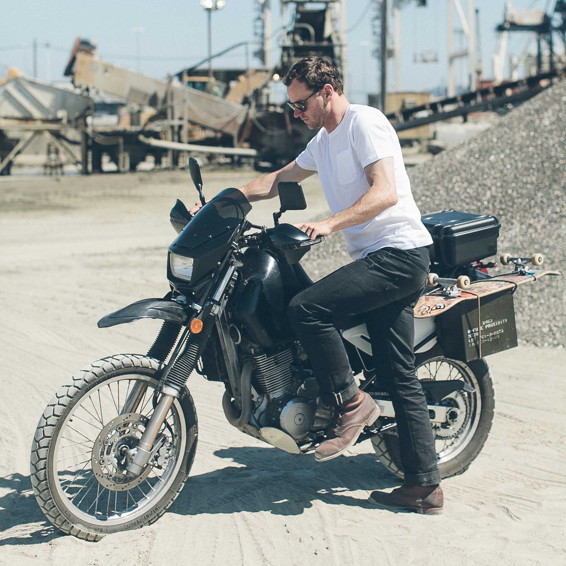 The Slim Jean in Yoshiwa Mills Black Selvage - Image 2